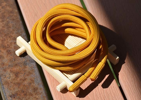 เสื้อผ้า 5 มม. เชือกรูดโพลีเอสเตอร์กลมโลหะและผ้าสิ้นสุด