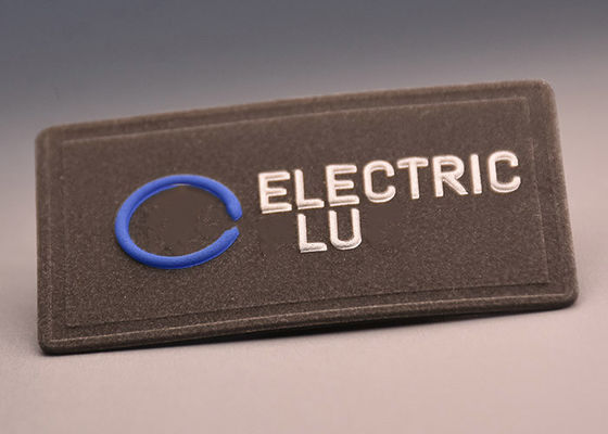 ป้ายการถ่ายเทความร้อนโลโก้นูนนูนสะท้อนแสง 3M แบบกำหนดเองสำหรับเครื่องแต่งกาย