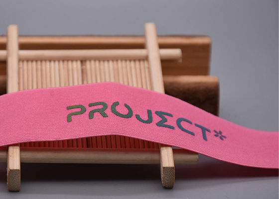 เสื้อผ้าวงยืดหยุ่นโพลีเอสเตอร์แบบกำหนดเองพร้อมโลโก้การถ่ายเทความร้อนที่มีสีสัน